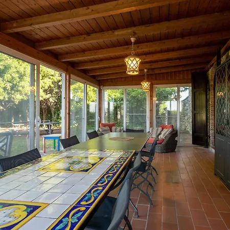 Villa Casale Bianca Luce By Halldis *