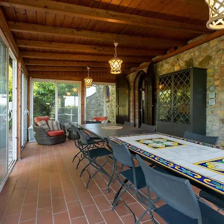 Villa Casale Bianca Luce By Halldis