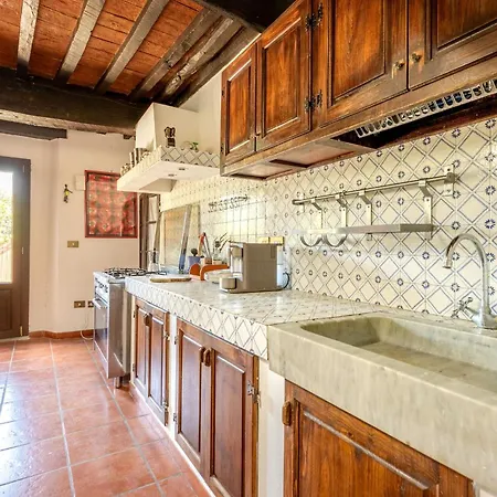 Casale Bianca Luce By Halldis *