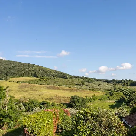 Casale Bianca Luce By Halldis Villa